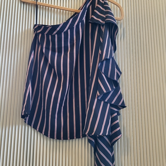 Great Jones One Shoulder Blouse - Picture 4 of 5